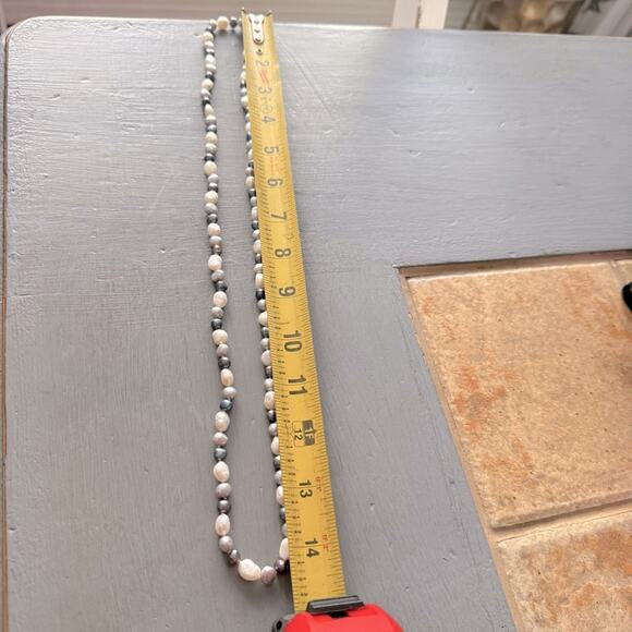 Multi Colored Pearl Necklace - Picture 8 of 9